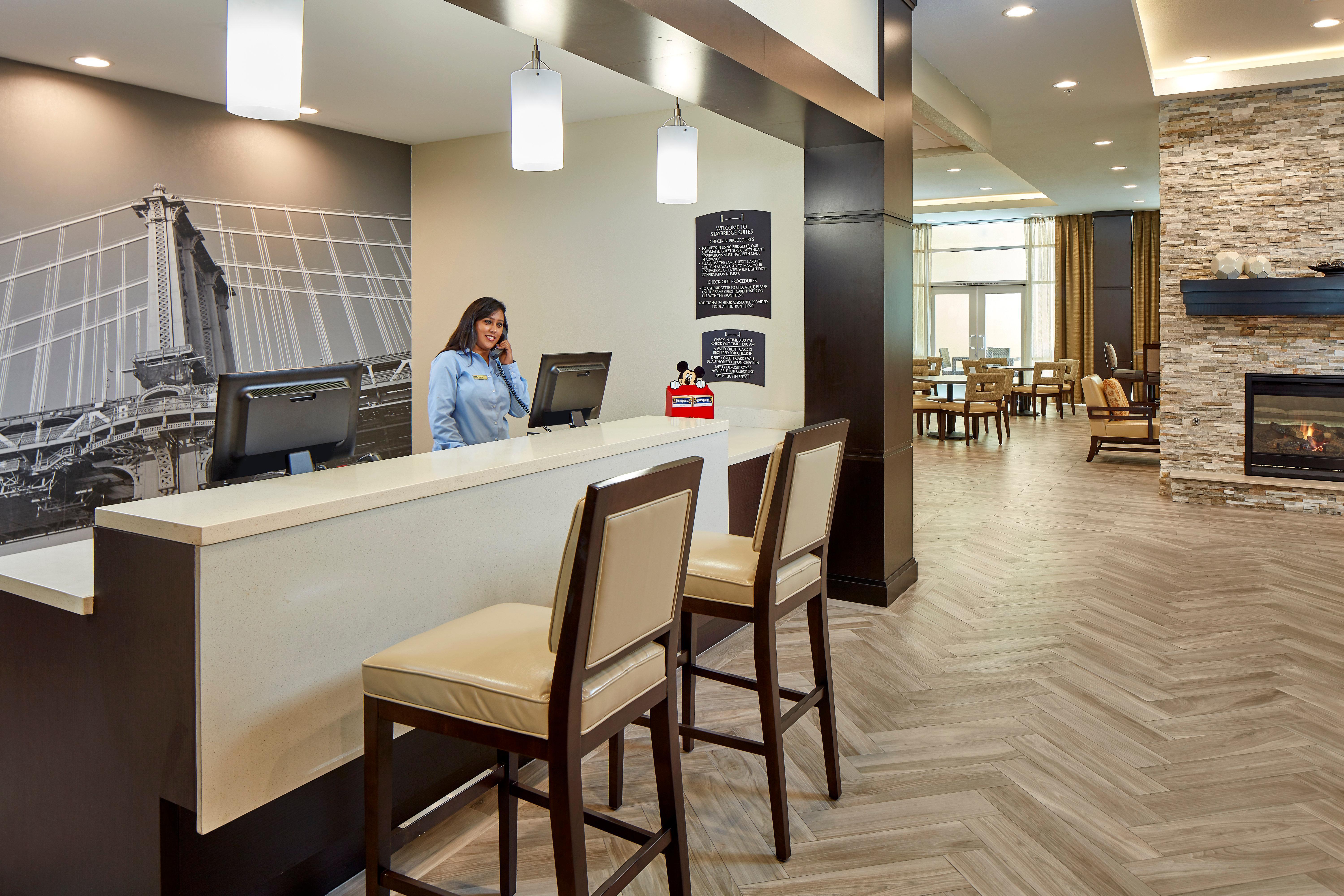 Staybridge Suites Anaheim At The Park By Ihg Extérieur photo